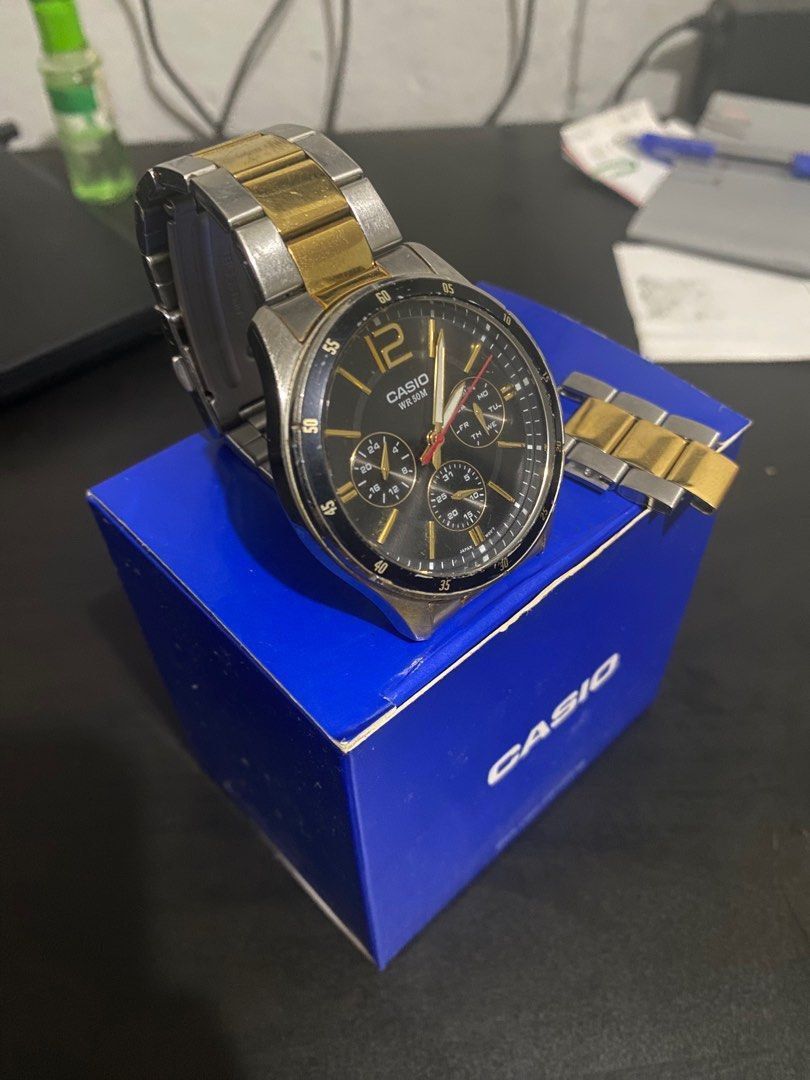 Casio Watch GOLD SILVER Look Alike Rolex NO BATTERY