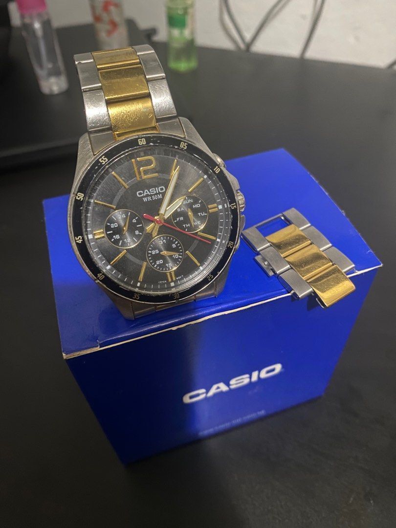 Casio Watch GOLD SILVER Look Alike Rolex NO BATTERY