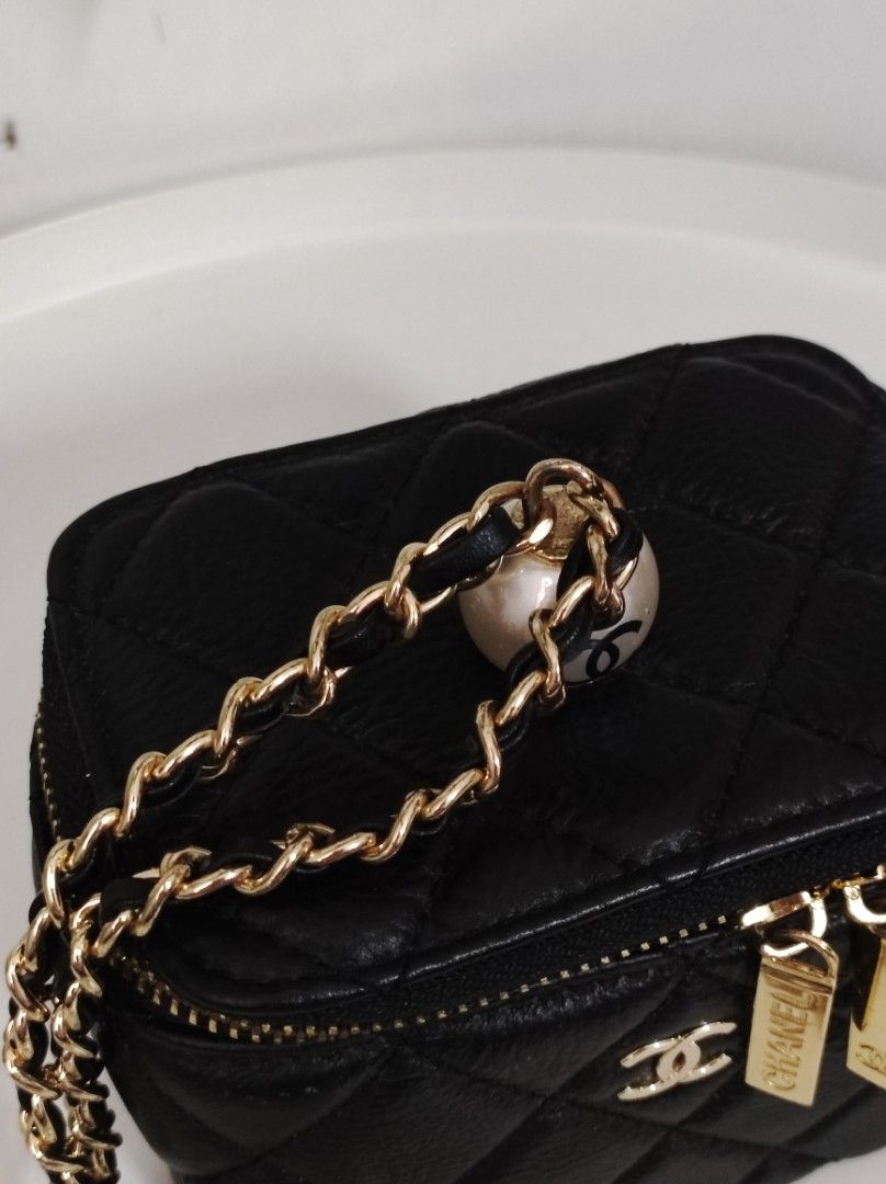 Chanel Micro Box Bag (Category: Luxury Bags & Wallets) located in Santa Rosa. Submitted by sassycollection. (Listing ID 1288321176, Image 3). Description: Good condition. Gold chain hardwares No rubs. Unisex.