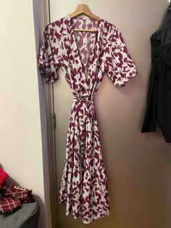 （分類：）位於 。 由 noemiesoler 提交（商品編號 1288365630，圖片 1）。簡介： 。