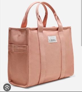 (Category: ) located in . Submitted by maoshopee (Listing ID 1288374162, Image 1). Description: .