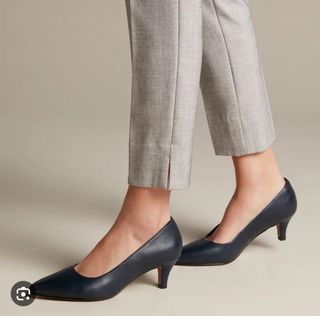 Clarks outlet haler land
