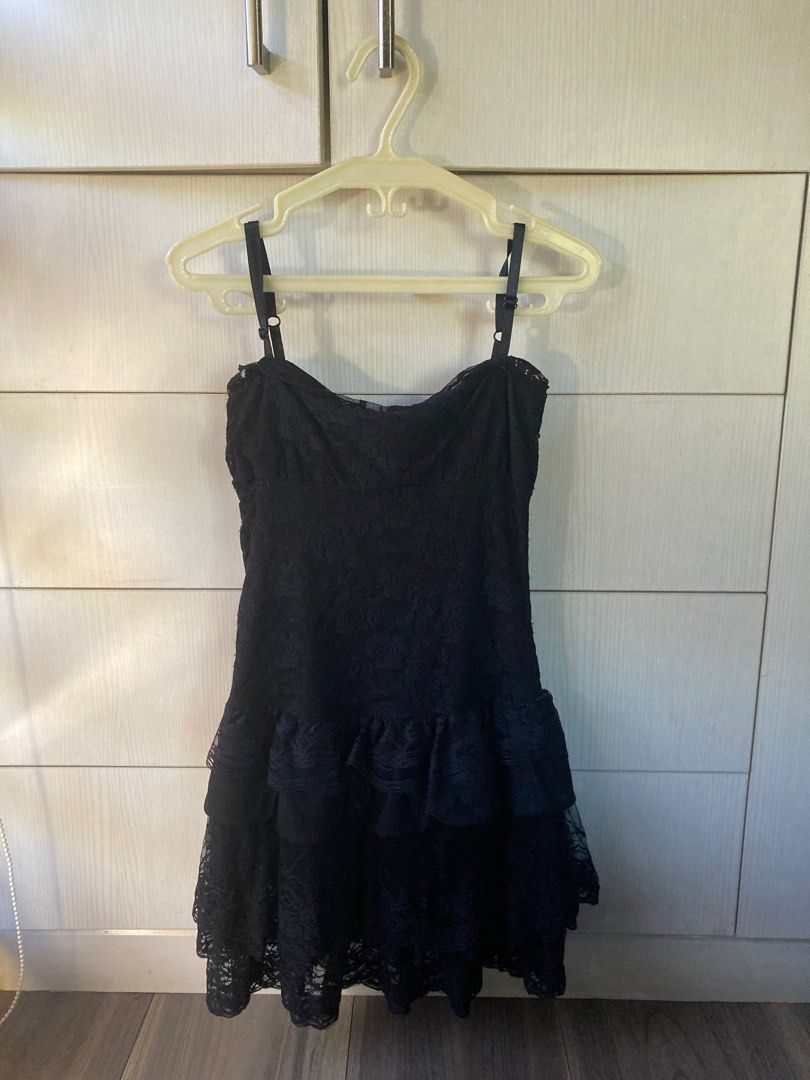 Coquette Black Lace Dress (Category: Dresses) located in Las Pinas. Submitted by kookart (Listing ID 1288306243, Image 1). Description: - Never been worn - Fits XS-M.
