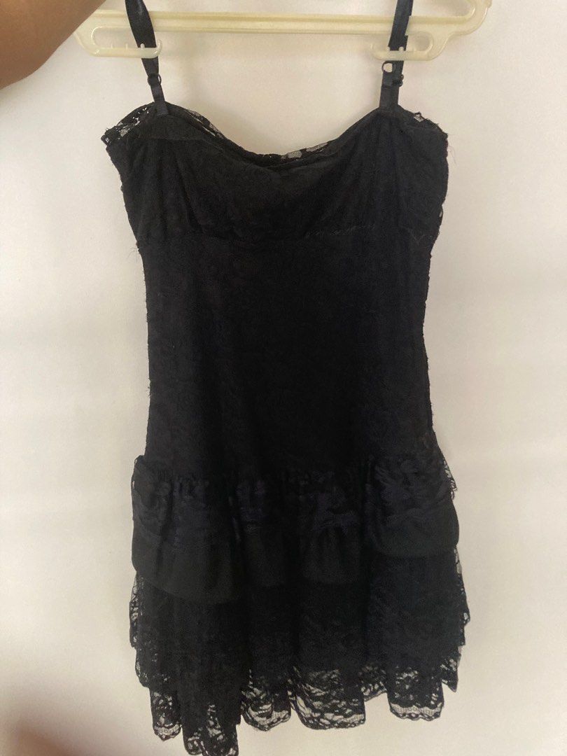 Coquette Black Lace Dress (Category: Dresses) located in Las Pinas. Submitted by kookart (Listing ID 1288306243, Image 2). Description: - Never been worn - Fits XS-M.