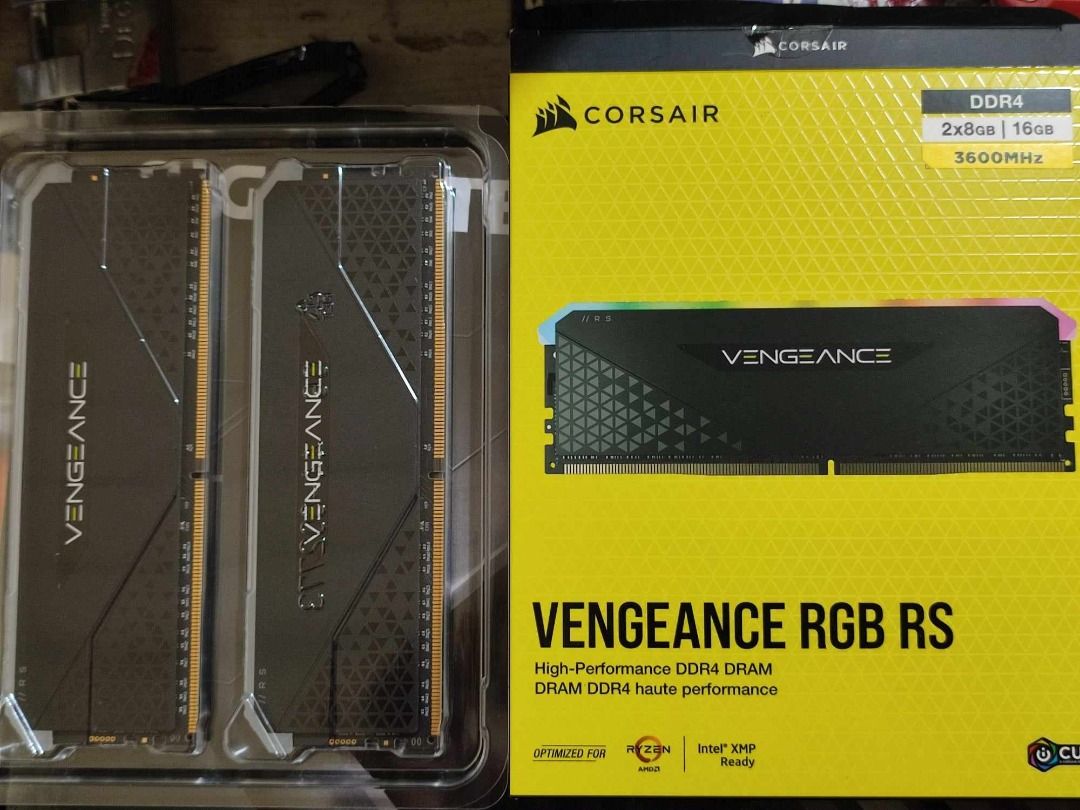 CORSAIR VENGEANCE RGB RS 16GB 2x8GB DDR4 3600MHz C18 RAM