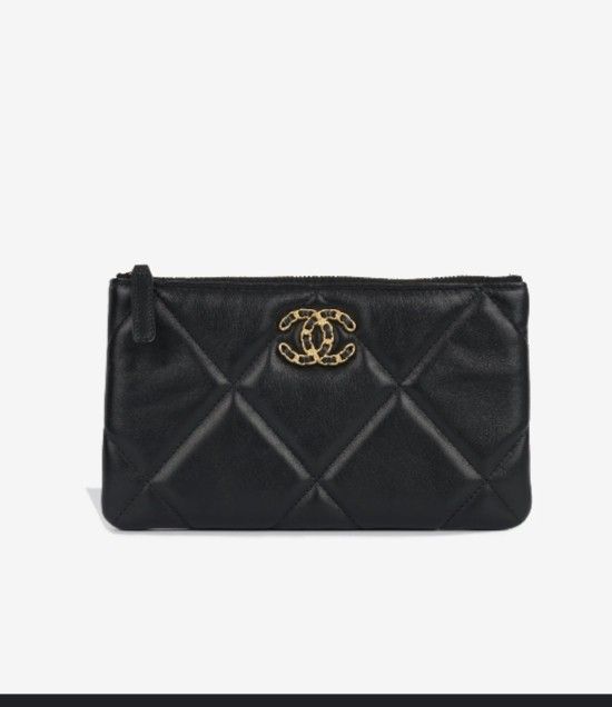 Chanel online 19 series
