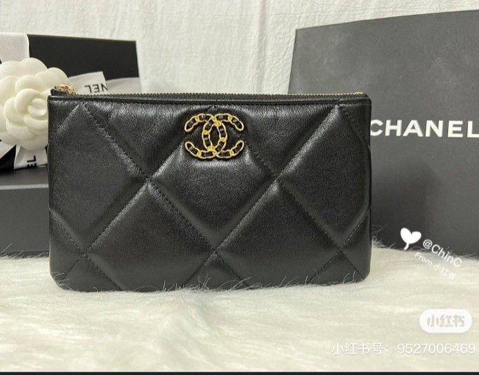 Chanel online 19 series
