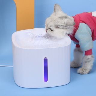 DOG AND CAT AUTOMATIC DRINKING WATER FOUNTAIN
