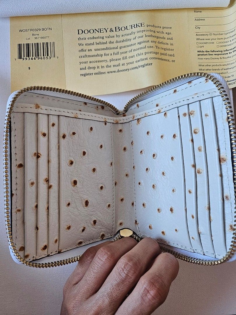 Dooney and best sale bourke bone wallet