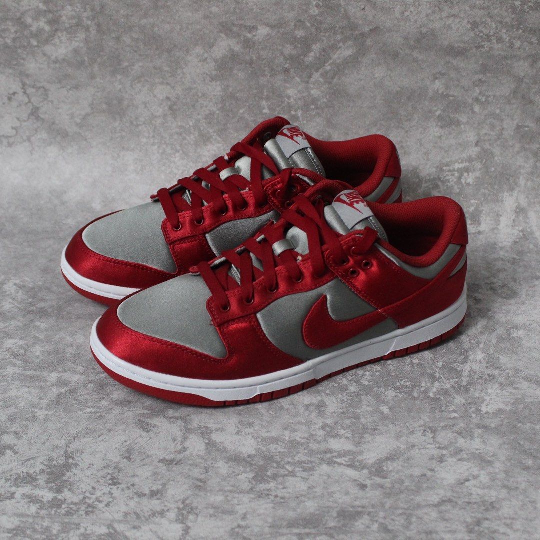 dunk low varsity red