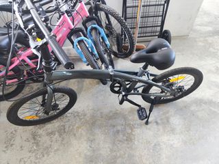 (Category: ) located in . Submitted by Valerielena (Listing ID 1288335763, Image 1). Description: .