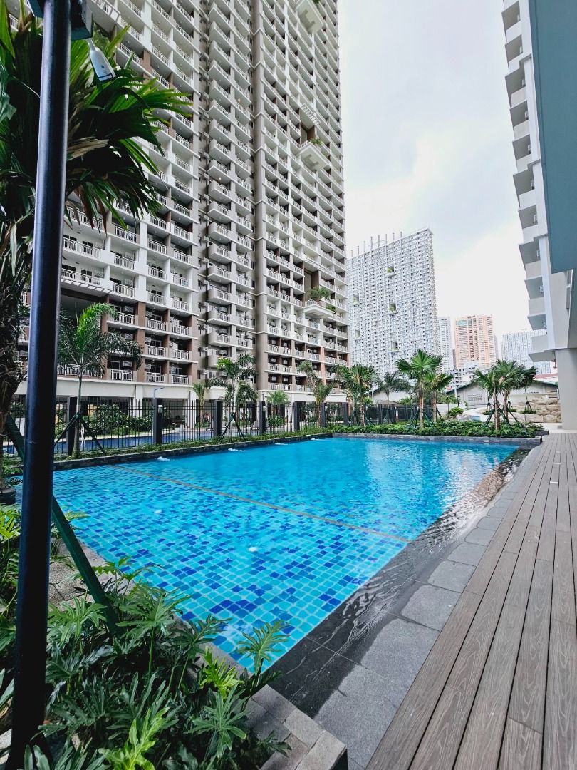 Photo inspiration: Picture Idea: For Sale 2 Bedroom Condo In Fairlane Residences In West
