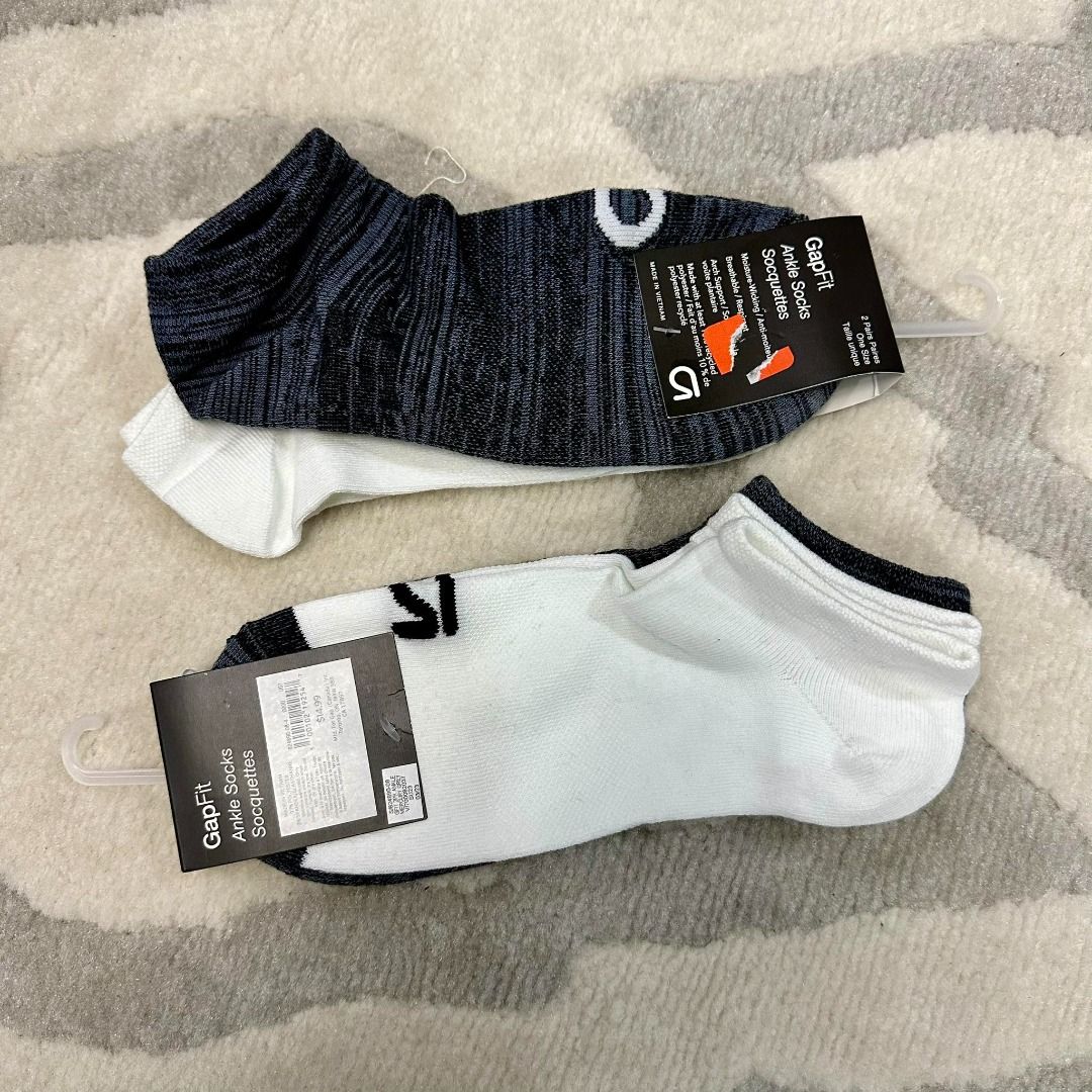 GapFit Ankle Socks (2-Pack) (Category: Socks) located in Las Pinas. Submitted by chicchateaumnl (Listing ID 1288330730, Image 2). Description: GapFit AMercury Gray (016) Made from 10% recycled materials Stretchy soft knit fabric Ribbed collar Reinforced toe and heel for increased durability Front GapFit logo.