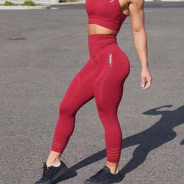 Gymshark Original Seamless Beet Cropped High Waisted Leggings, Size S, Women's  Fashion, Activewear on Carousell