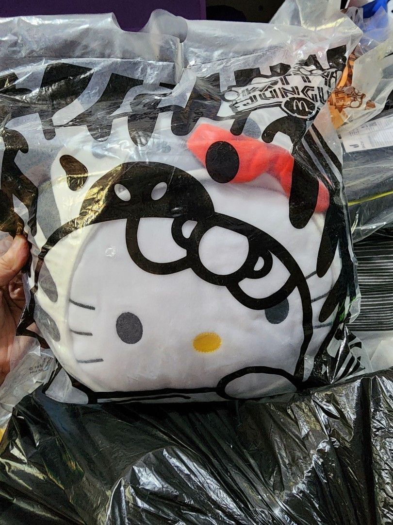 Hello kitty mcdonalds 2018 collectibles Hobbies Toys