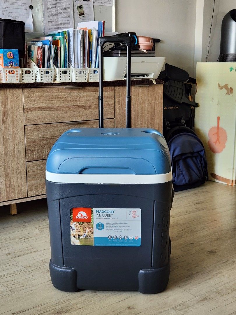 Igloo maxcold ice cube 70 quart rolling cooler clearance