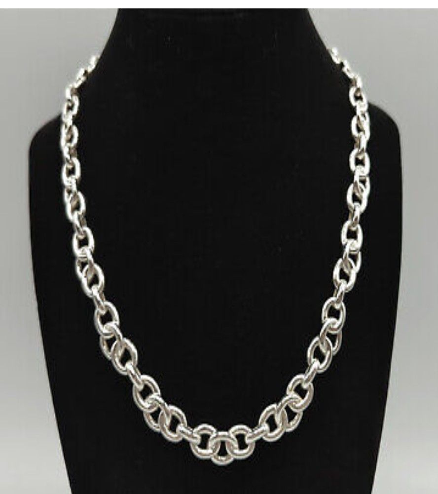 Links of London chunky necklace Carousell
