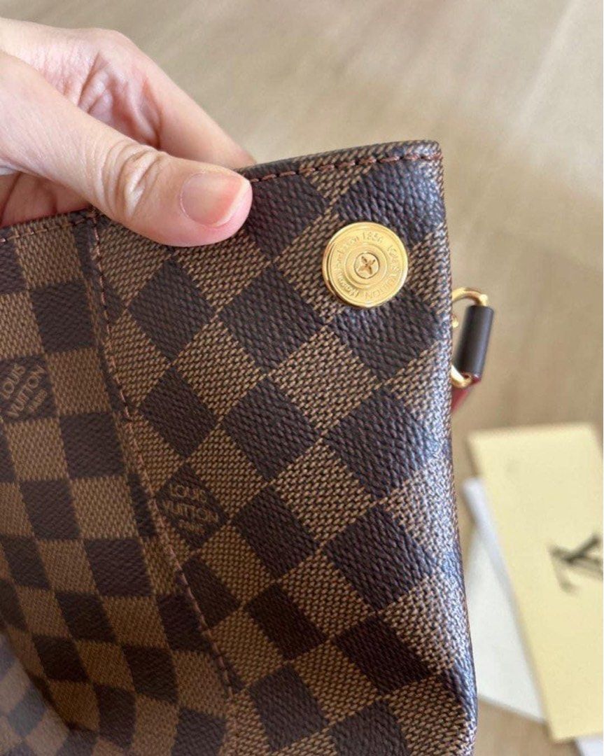 LV caissa hobo (Category: Luxury Bags & Wallets) located in Cebu City. Submitted by forless.ph (Listing ID 1288381576, Image 3). Description: moneyback guaranted 10x no flaws/issue.