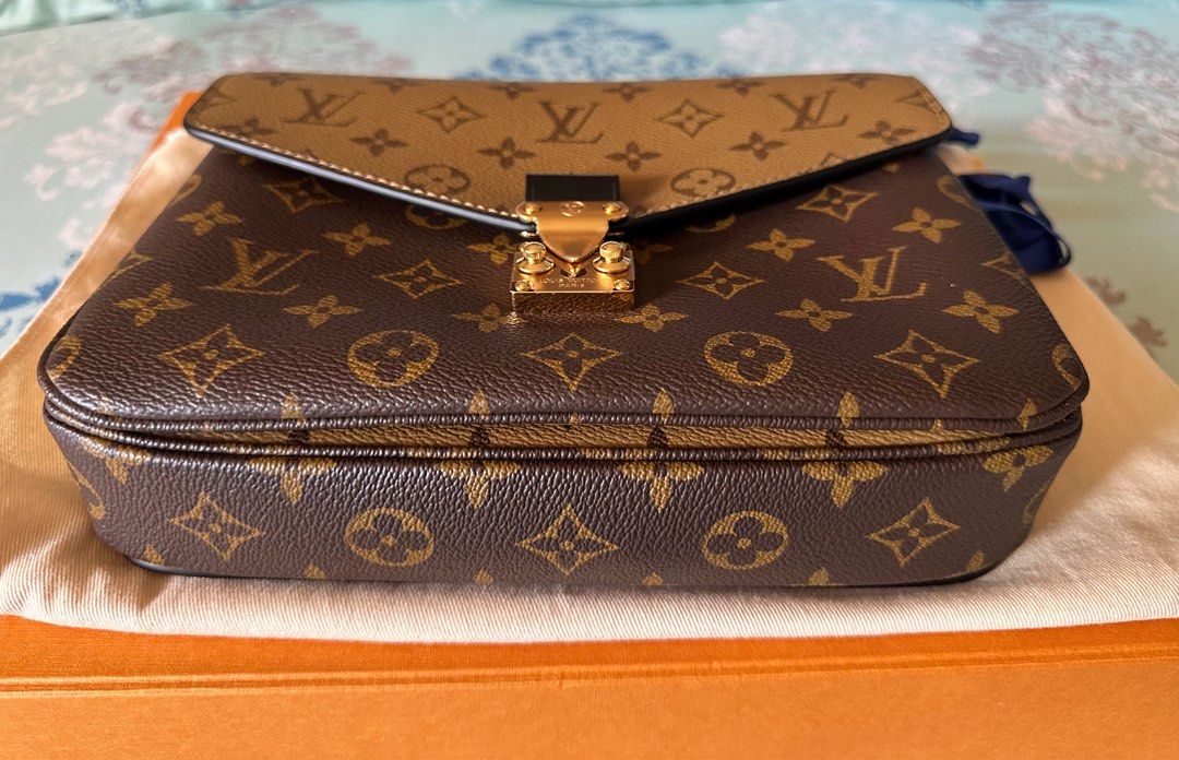 LV Pochette Metis Reverse (Category: Luxury Bags & Wallets) located in Marikina City. Submitted by lovedbyriah (Listing ID 1288259539, Image 3). Description: Bought Dec 2022 Installed hardware protector (Havre de luxe) Complete with box, dustbag, paperbag and receipt Free bag organizer.
