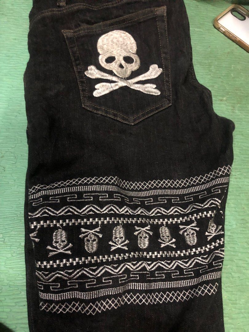 Mastermind skull pants (Category: Jeans) located in Quezon City. Submitted by GabineteThriftShop (Listing ID 1288353133, Image 3). Description: Off mastermind Size 33 No issue Good for psg.