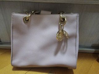 （分類：）位於 。 由 zstgnihc 提交（商品編號 1288341149，圖片 1）。簡介： 。