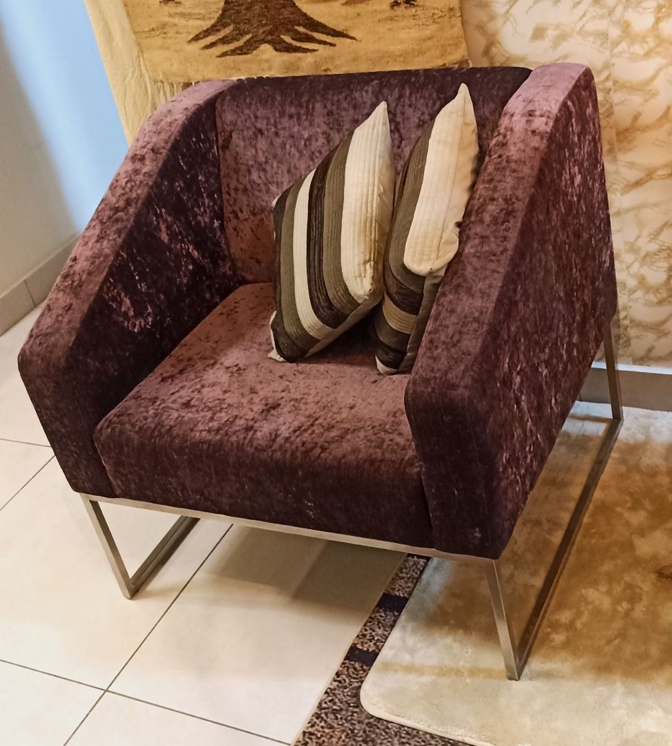 Cube online accent chair