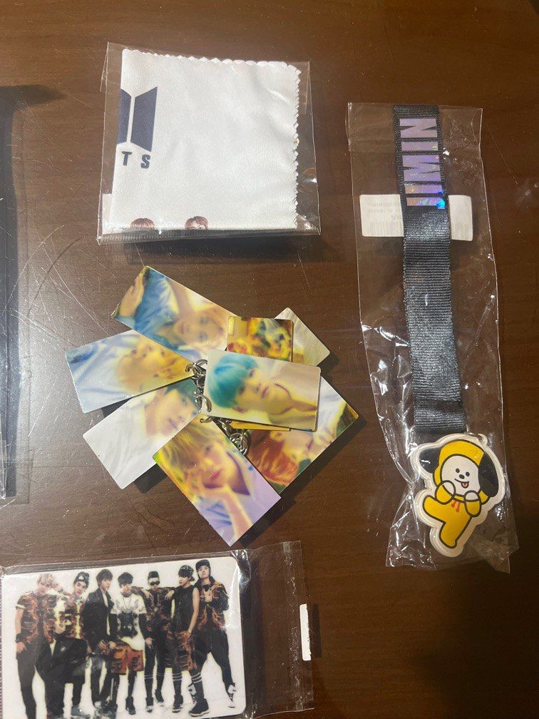 Multiple items (Category: K-Wave Merchandise) located in Singapore. Submitted by tatami78 (Listing ID 1288412845, Image 3). Description: 6 items for $15 1x bracelet 1x necklace 1x keychain 1x spectacle wipe 1x cards 1x handphone strap .
