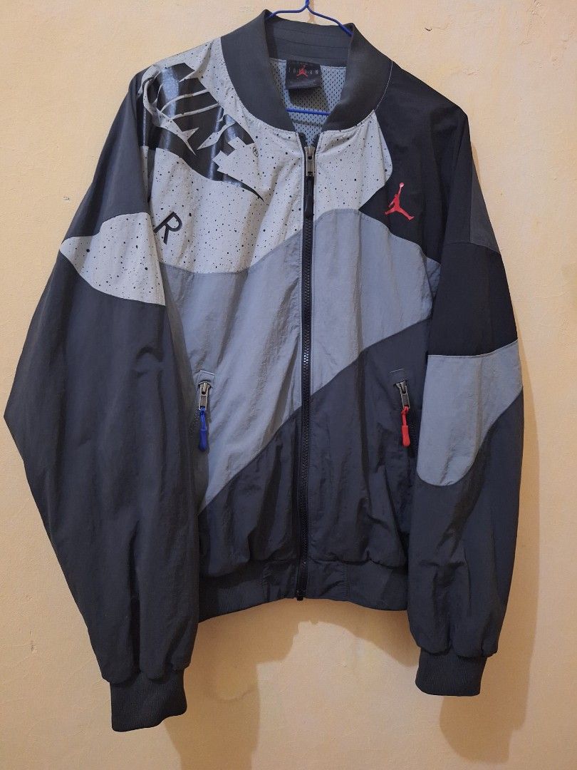 Jordan legacy deals aj4 lightweight jacket