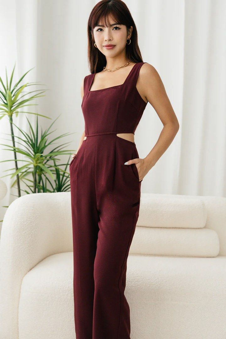 OHVOLA Heartstrings Cut Out Jumpsuit (Wine), Women's Fashion, Dresses &  Sets, Jumpsuits on Carousell