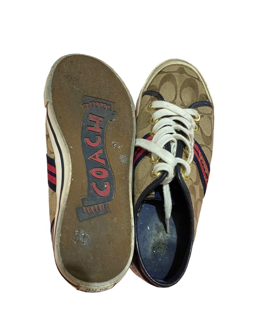 Oroginal Coach (Category: Sneakers) located in Cavite. Submitted by darcee21 (Listing ID 1288232810, Image 2). Description: Original Coach Shoes Very Good Condition.