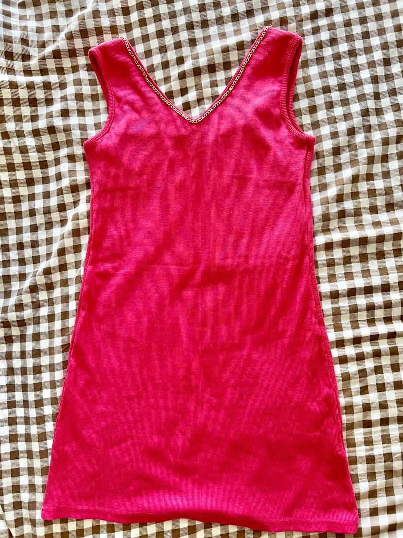 Pink Sleeveless Dress (Category: Dresses) located in Buhi. Submitted by declutterhour (Listing ID 1288296566, Image 2). Description: ✅RFS: Decluttering ✅Material Knitted Cotton ✅There’s 15% discount if you order 10 pieces preloved clothes above! ✅No to Joy Reserver!‼️ ✅Model Height: 5ft ✅Model Waistlne: 28inches ✅Visit my profile for more preloved clothes😊 📌Customer will shoulder the shipping fee🚚 📌Courier J&T or LBC only 🚚 🚚 📌Don’t hesita