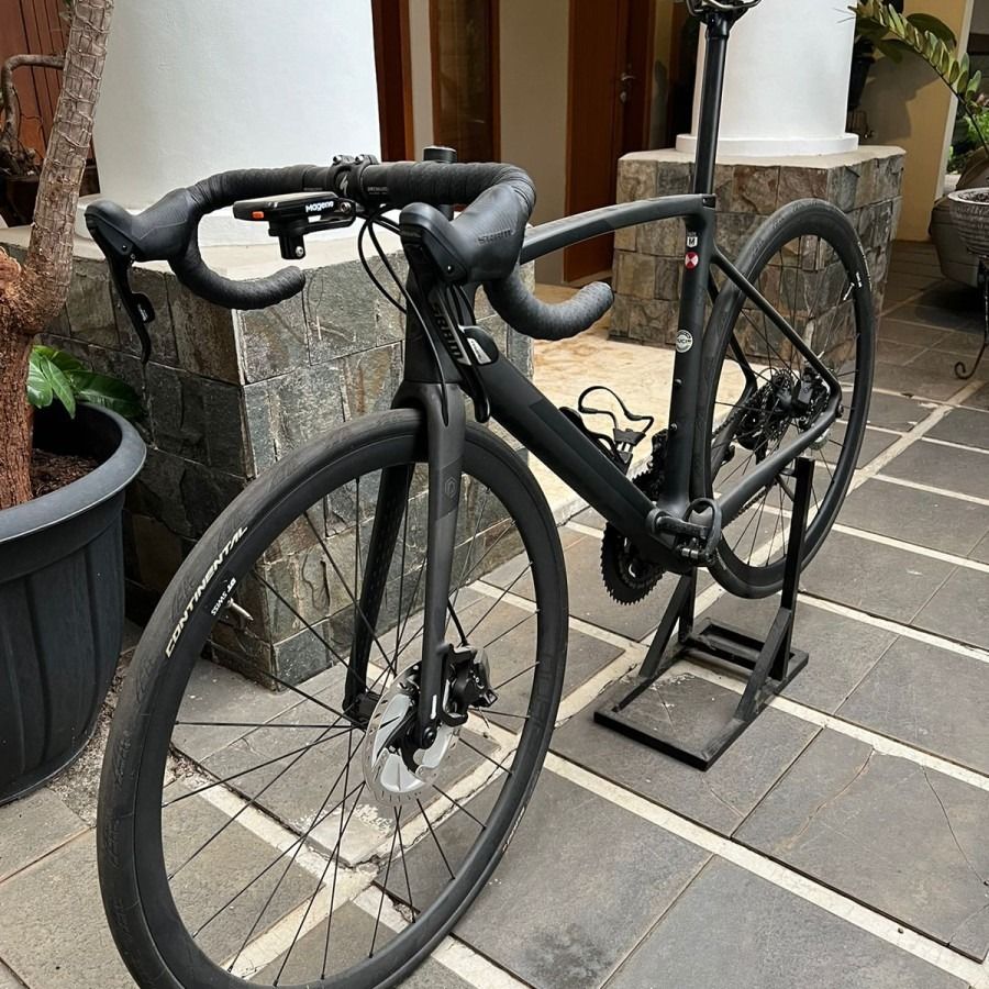 Strattos s8 shop disc brakes