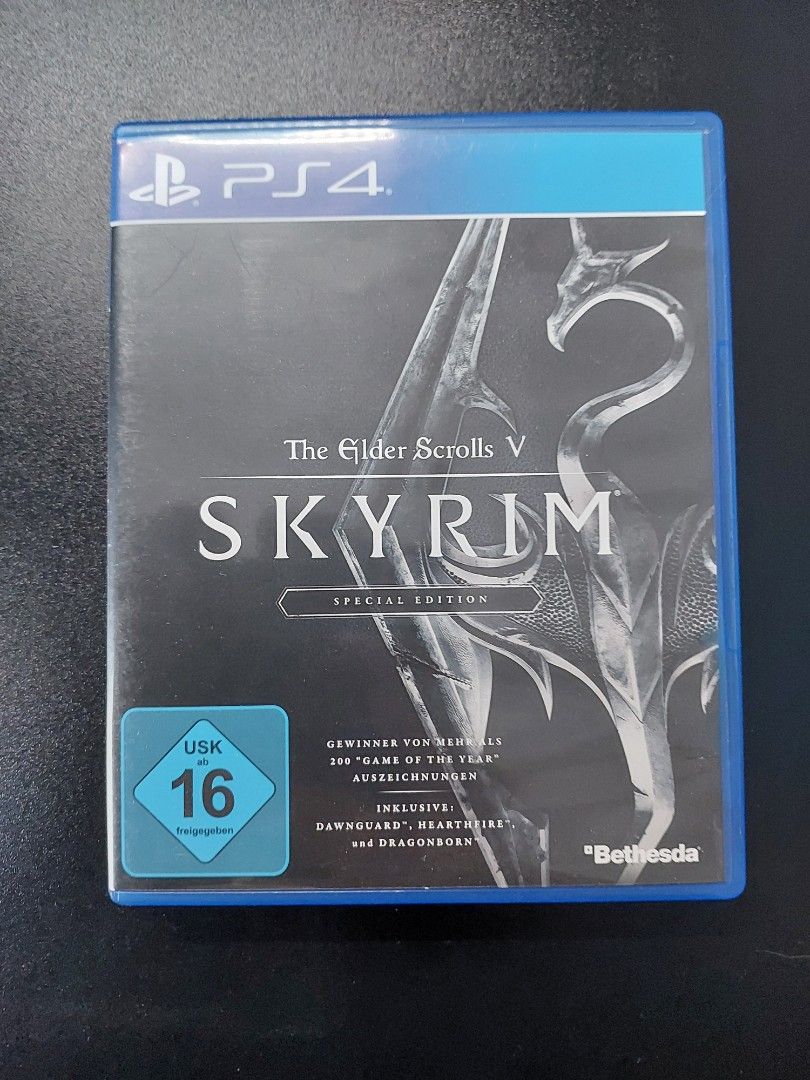 PS4 The Elder Scrol 5: Skyrim (Compatible with PS5), Video Gaming, Video  Games, PlayStation on Carousell