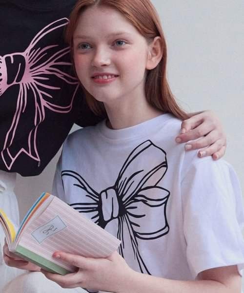 RONRON BIG RIBBON LINE T SHIRT, 女裝, 上衣, T-shirt - Carousell