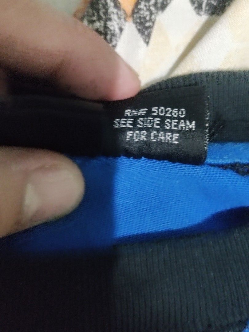 Sean John vintage long sleeves (Category: Tshirts & Polo Shirts ) located in Calamba. Submitted by aaronrei (Listing ID 1288288348, Image 3). Description: vintage like new (naka stock lang) decluttering.