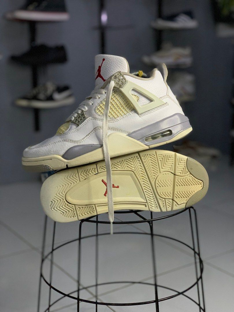 Sepatu AJ RETRO 4, Fesyen Pria, Sepatu , Sneakers di Carousell