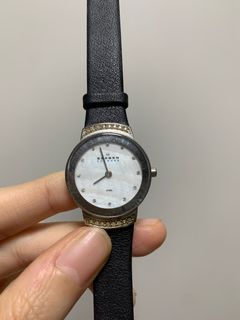 Watch girl black top