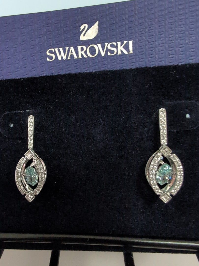 Swarovski Sparkling Dance Stud Earrings