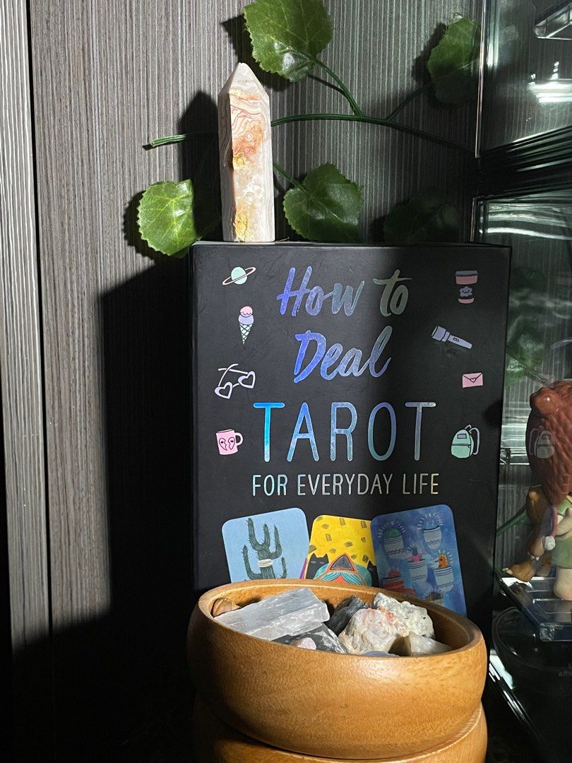 Tarot Cards and Crystals Take All (Category: Vintage Collectibles) located in Manila. Submitted by nineargh (Listing ID 1288328442, Image 1). Description: Take all. These are for rehoming and handled with care. I need to declutter and these deserve a better environment. .