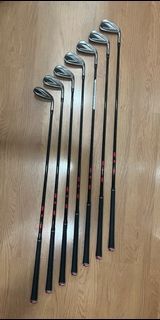 Taylormade Stealth Irons 5i to Sw 7(clubs)