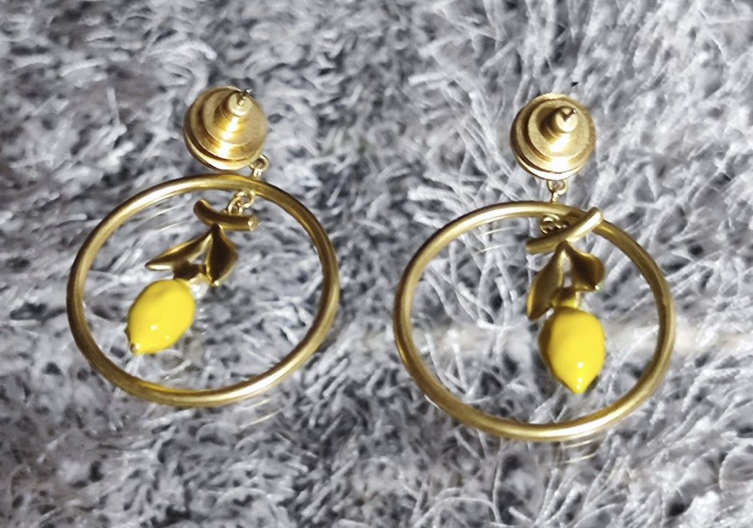 Tory Burch Lemon Hoop Drop Earings in Gold Luxury Accessories on Carousell