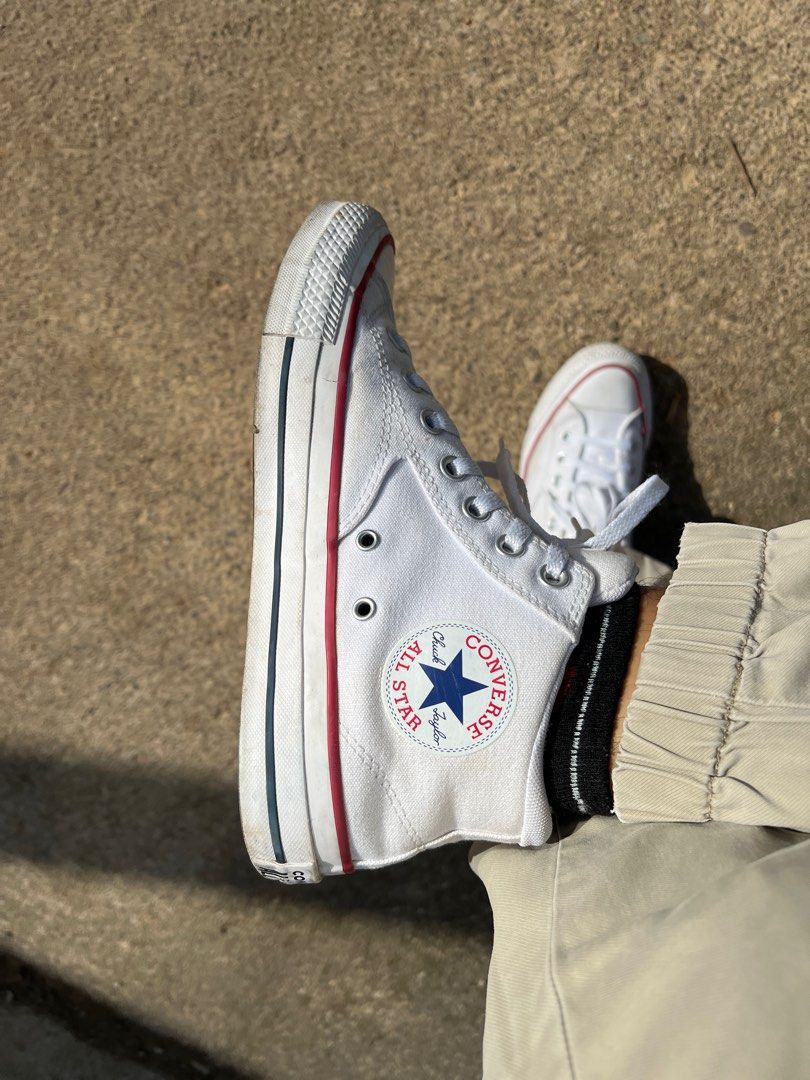 White hotsell converse 2