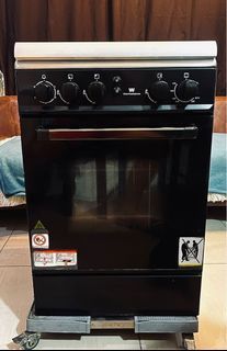 White Westing House Gas Oven w/ Grill Cooking Range