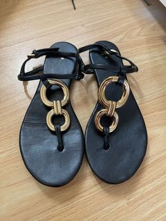 (Category: ) located in . Submitted by mysucloset (Listing ID 1288277884, Image 1). Description: .