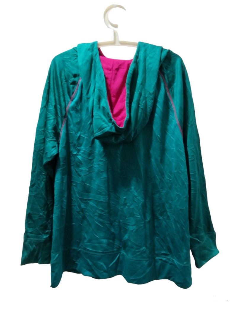 2XL A317 Danskin long sleeved zipped up hoodies size 3X