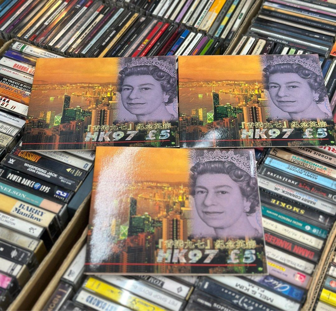 香港九七紀念英镑 HK97 £5 each SGD$88, Hobbies & Toys, Memorabilia & Collectibles,  Currency on Carousell