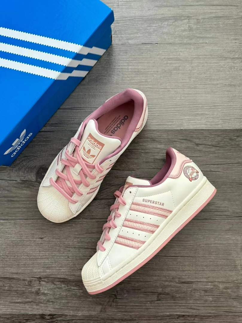 Adidas originals superstar w hologram hot sale