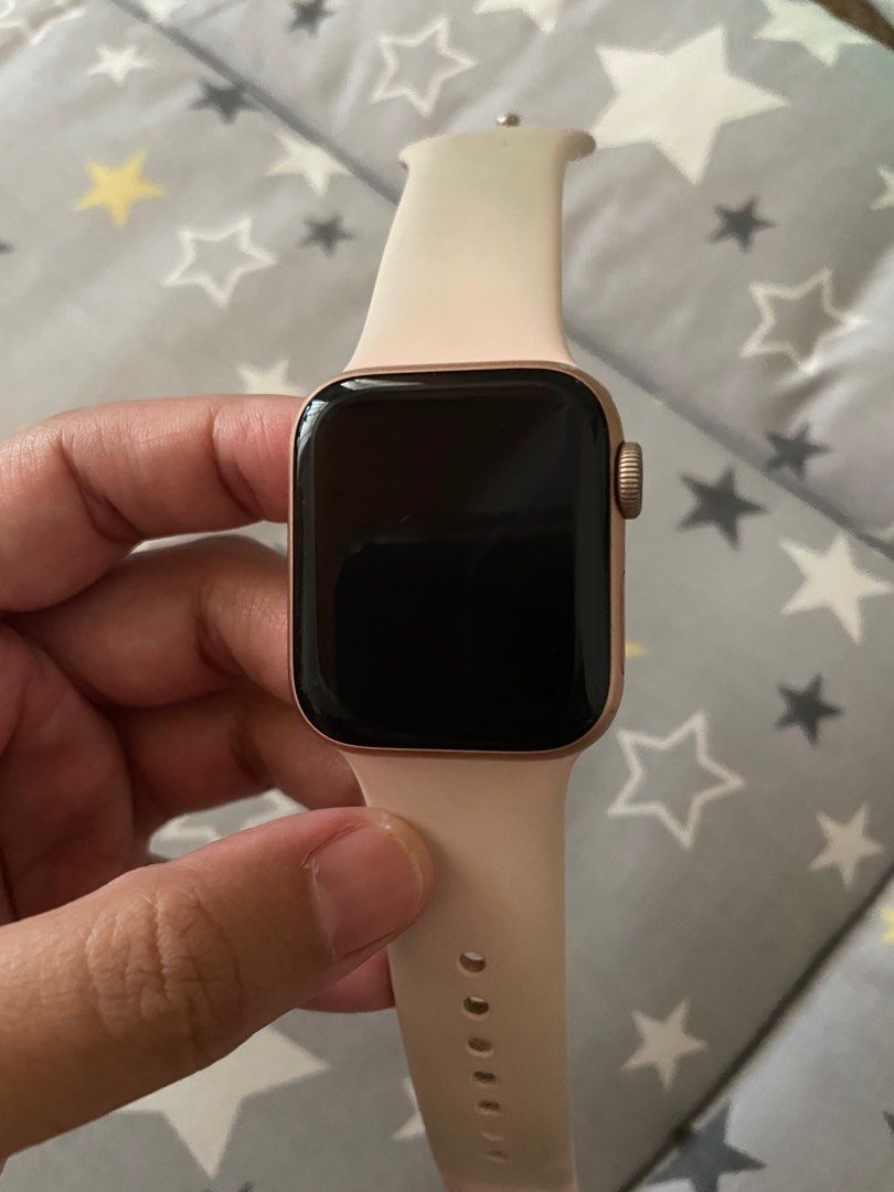 Harga apple watch series 4 40mm hot sale