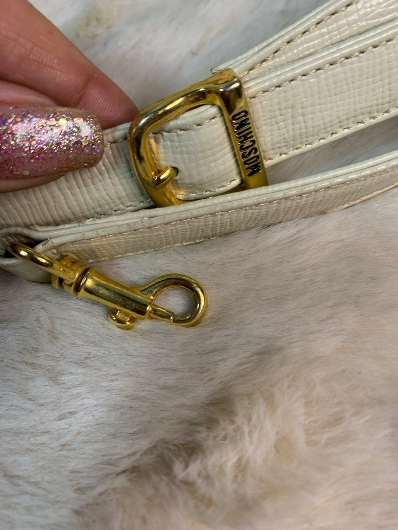 Auth moschino 2way vintage leather bag (Category: Luxury Bags & Wallets) located in Cabanatuan. Submitted by mjluxxejapan (Listing ID 1288628074, Image 3). Description: No lp pls.genuine leather.off white color.good condition.2way crossbody.super pretty.small sz approx 10”x7.5”meas.