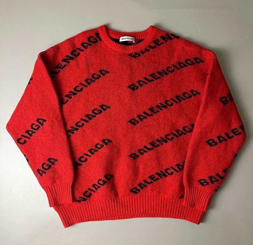 Red on sale balenciaga sweater